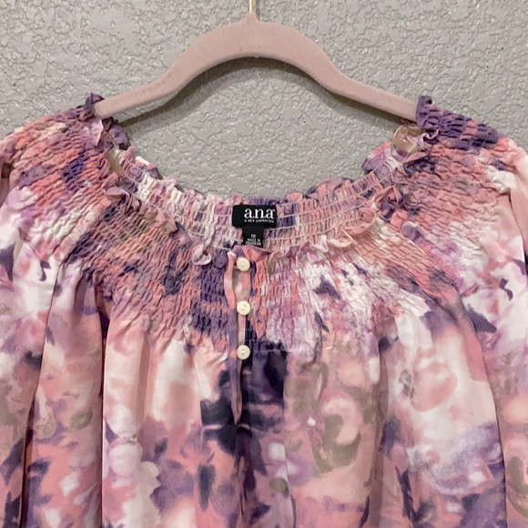 a.n.a plus size 1X peasant top tie dye smocked cropped fit top - Picture 4 of 6